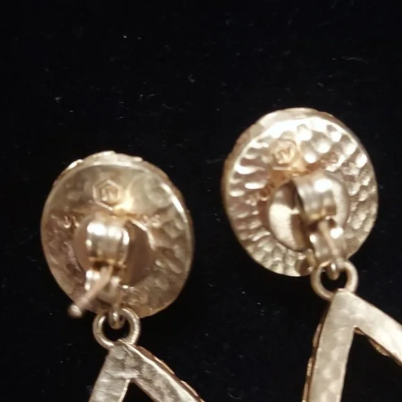 Julie Vos luxury Penelope Statement dangle teardrop earrings gold with pearls - Picture 4 of 5